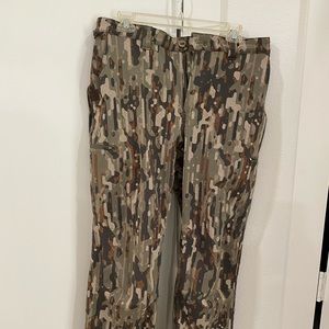 Duck Camp vantage pants- woodland
